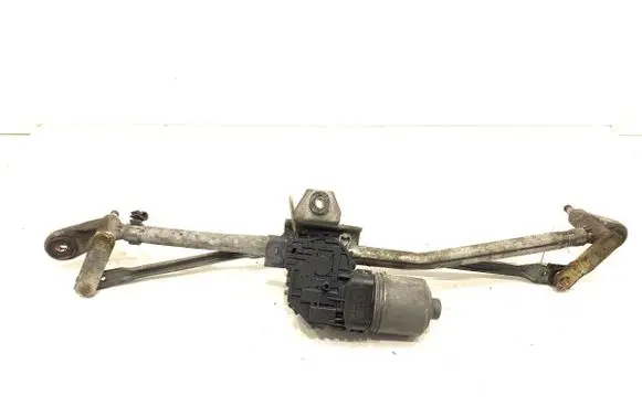 Front wiper linkage and motor