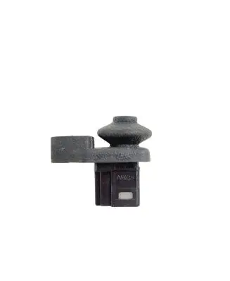 Nissan Qashqai Front door sensor 8917E8