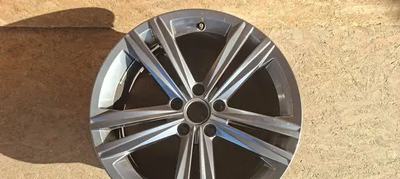 Volkswagen Arteon R18 alloy rim 3G8601025N B012657