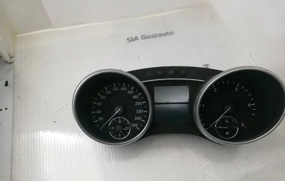 Mercedes-Benz ML W164 Speedometer (instrument cluster) A1645400048 000000 A2C53280897