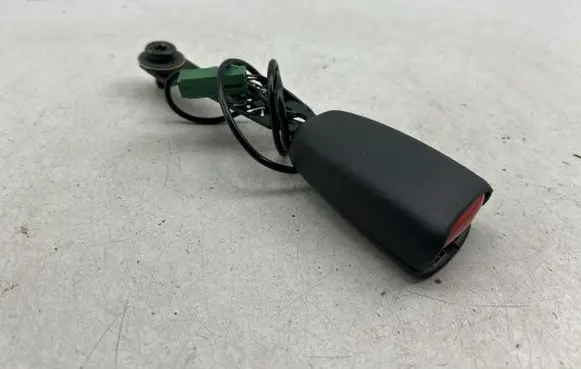Volvo V60 Front seatbelt buckle