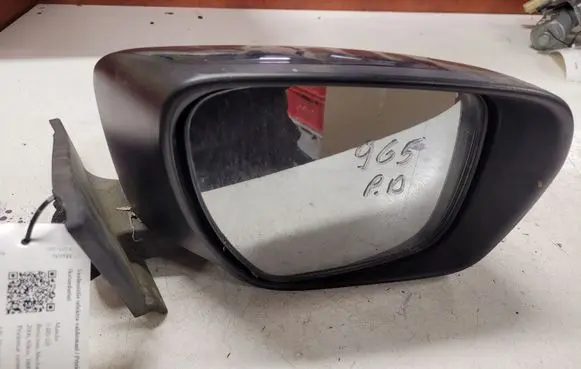 Mazda 5 Front door electric wing mirror 