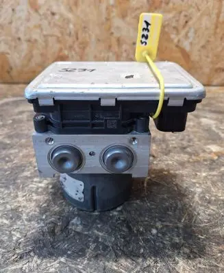 Mitsubishi Eclipse Cross ABS Pump 4670B711 06.2102-5937.4