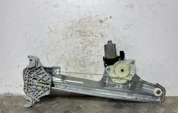 Hyundai Kona I Front door window regulator with motor