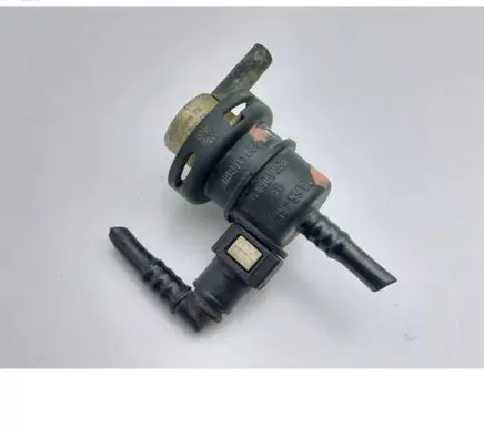 Peugeot 306 Fuel pressure regulator 9629414680