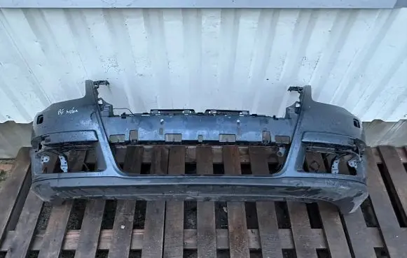 Volkswagen PASSAT B6 Front bumper 3C0807221A