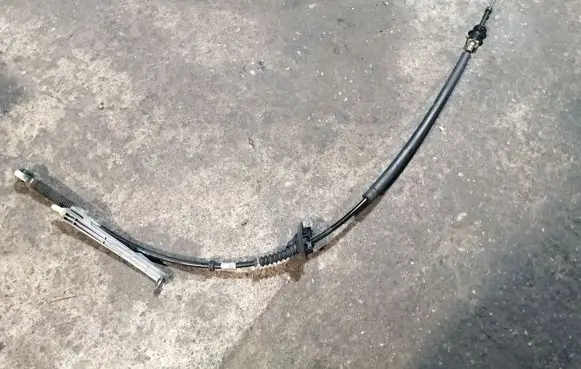 Mercedes-Benz B W245 Gear shift cable linkage 