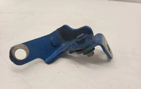Ford Focus Front door lower hinge 