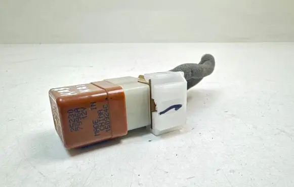 Nissan Qashqai Other relay 25230 150924C 7996A