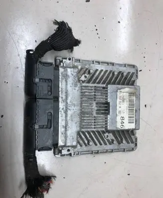 Audi A6 S6 C6 4F Engine control unit/module 4F0910552M 34220511