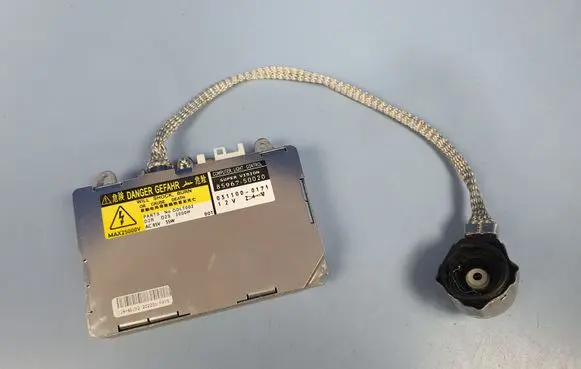 Porsche 911 997 Headlight ballast module Xenon KDLT002 8596750020 DDLT002