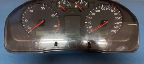 Volkswagen PASSAT B5 Speedometer (instrument cluster) 110008920020