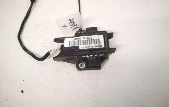 Audi A6 S6 C5 4B ESP acceleration yaw rate sensor 4b0907637a