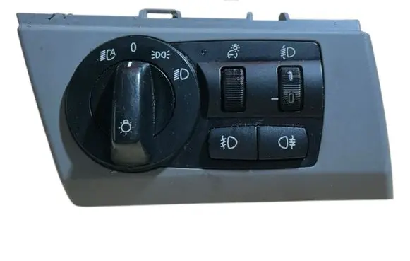BMW X3 E83 Light switch 3420284 000135105
