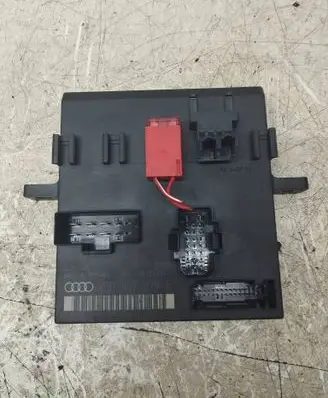 Audi A4 S4 B6 8E 8H Comfort/convenience module 8E0907279E