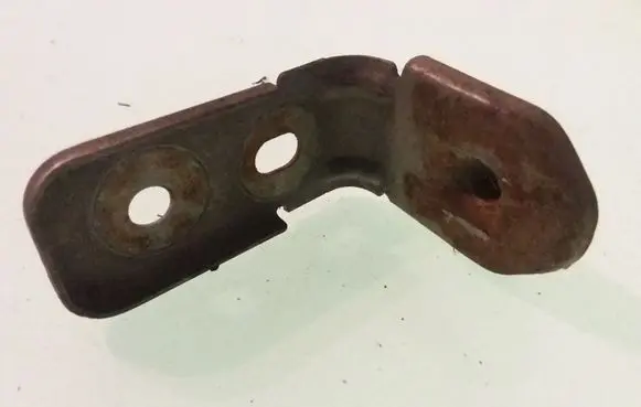 Dodge Magnum Fender mounting bracket