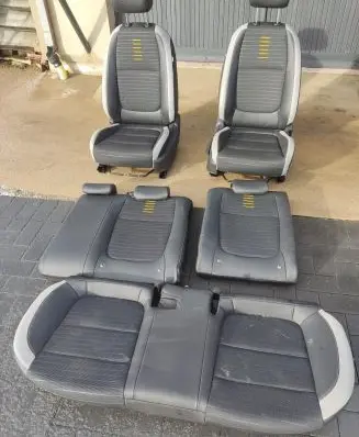 Seat set