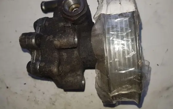 Audi A3 S3 8L Power steering pump