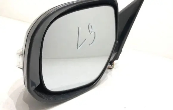 Mitsubishi Outlander Front door electric wing mirror 