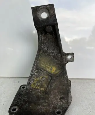 BMW 3 E46 Engine mounting bracket 6754185 2211
