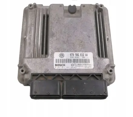 Volkswagen Touareg I Engine control unit/module 070906016AA