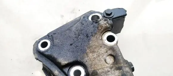 Peugeot 607 Engine mounting bracket 9628311880