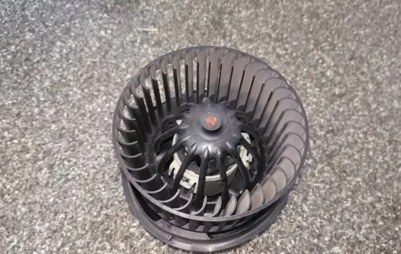 Citroen C3 Heater fan/blower 665876T
