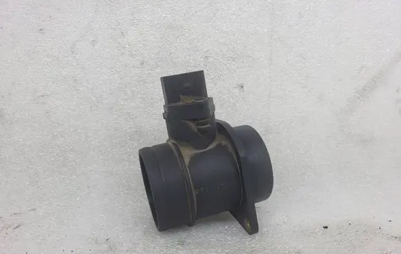 Audi A3 S3 8L Mass air flow meter 0280217121 06A906461