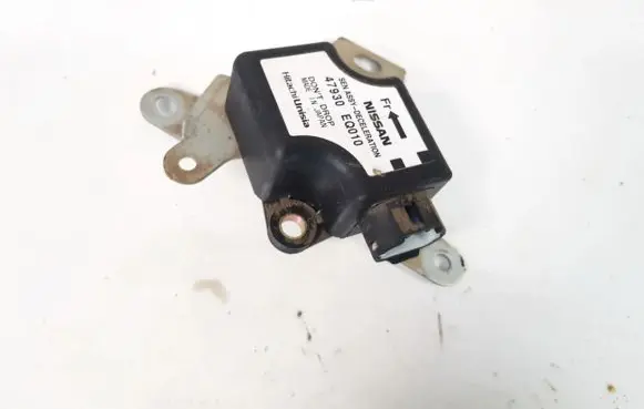 Nissan X-Trail T30 ESP acceleration yaw rate sensor 47930eq010