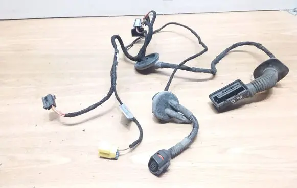 Audi A4 S4 B8 8K Front door wiring loom 8K0971030