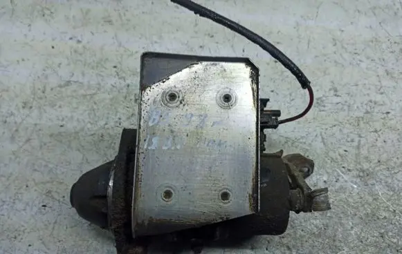 Volkswagen PASSAT B5 Starter motor