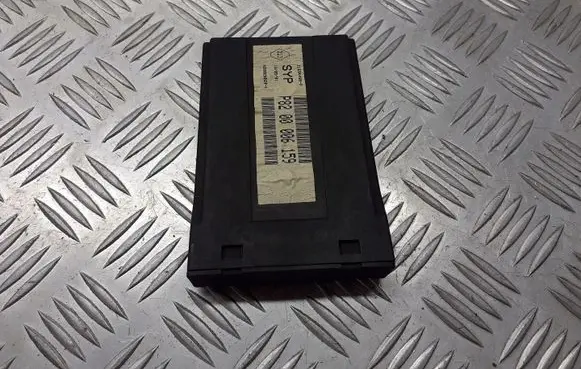 Renault Laguna II Radio/GPS head unit trim 8200006159