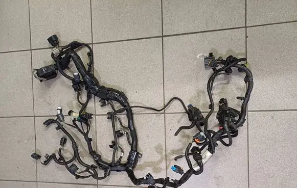Ford Mondeo MK V Engine installation wiring loom DU5T12C508