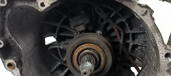 Clutch slave cylinder