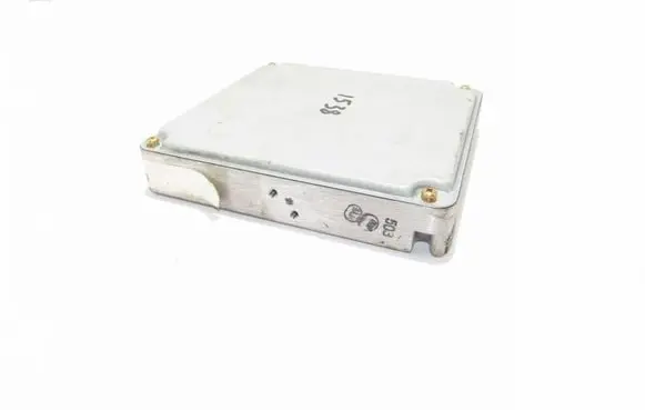 Toyota Avensis T220 Engine control unit/module 8966105420
