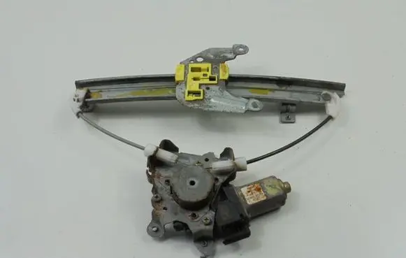 Nissan Altima Rear door window regulator with motor 827308J000