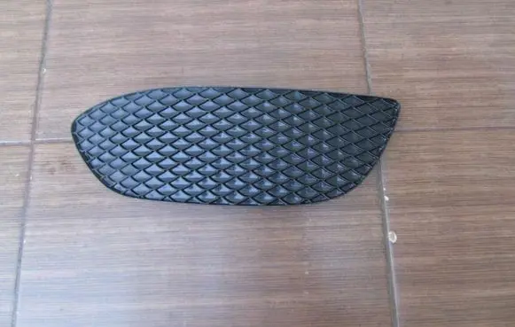 Mercedes-Benz C W205 Front bumper lower grill 2058850823