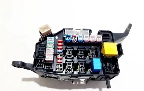 Hyundai Getz Fuse box set 912101c560 4z13a30