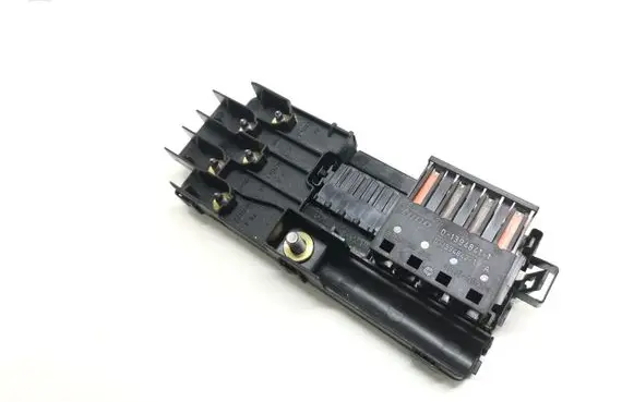 Mercedes-Benz GL X164 Fuse module A1645450201 013948411