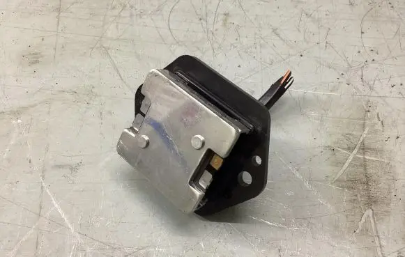 Mitsubishi Outlander Heater blower fan relay 830038508