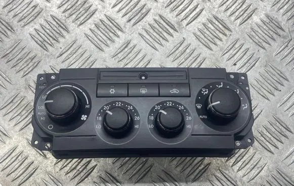 Chrysler 300 - 300C Climate control unit P55111031AG 58024E