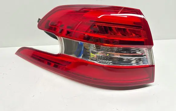 Peugeot 308 Rear/tail lights 9678093980 L90019408