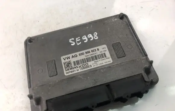 Skoda Fabia Mk1 (6Y) Engine control unit/module ECU 03D906023B