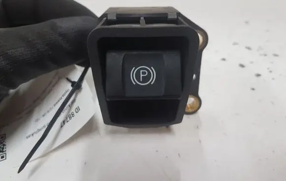 Toyota Avensis T270 Hand parking brake switch 8439005010