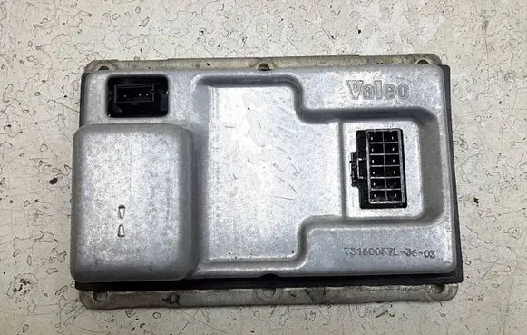 Fiat Ulysse Headlight ballast module Xenon 89030461 9338121332