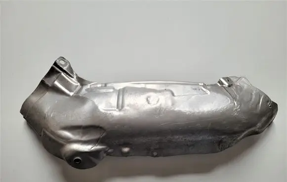 BMW 7 F01 F02 F03 F04 Heat shield in engine bay 757700003
