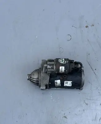 Opel Vivaro Starter motor P0549933