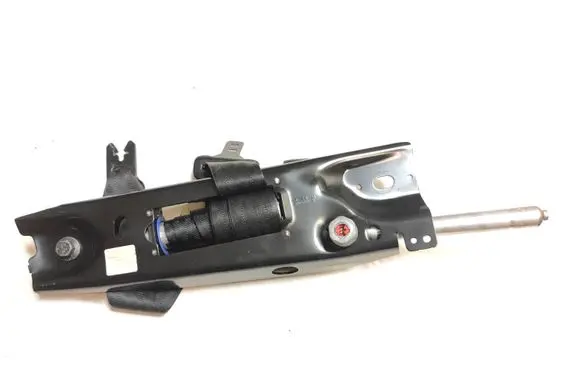 Volvo V70 Front seatbelt 39811480 G6041213RHC