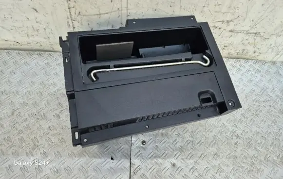 Lexus NX Tool box 7520578040 75216X1B01