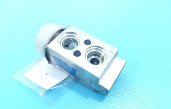 Hyundai ix20 Air conditioning (A/C) expansion valve F108-YN9AB-01 IMPRK1068285